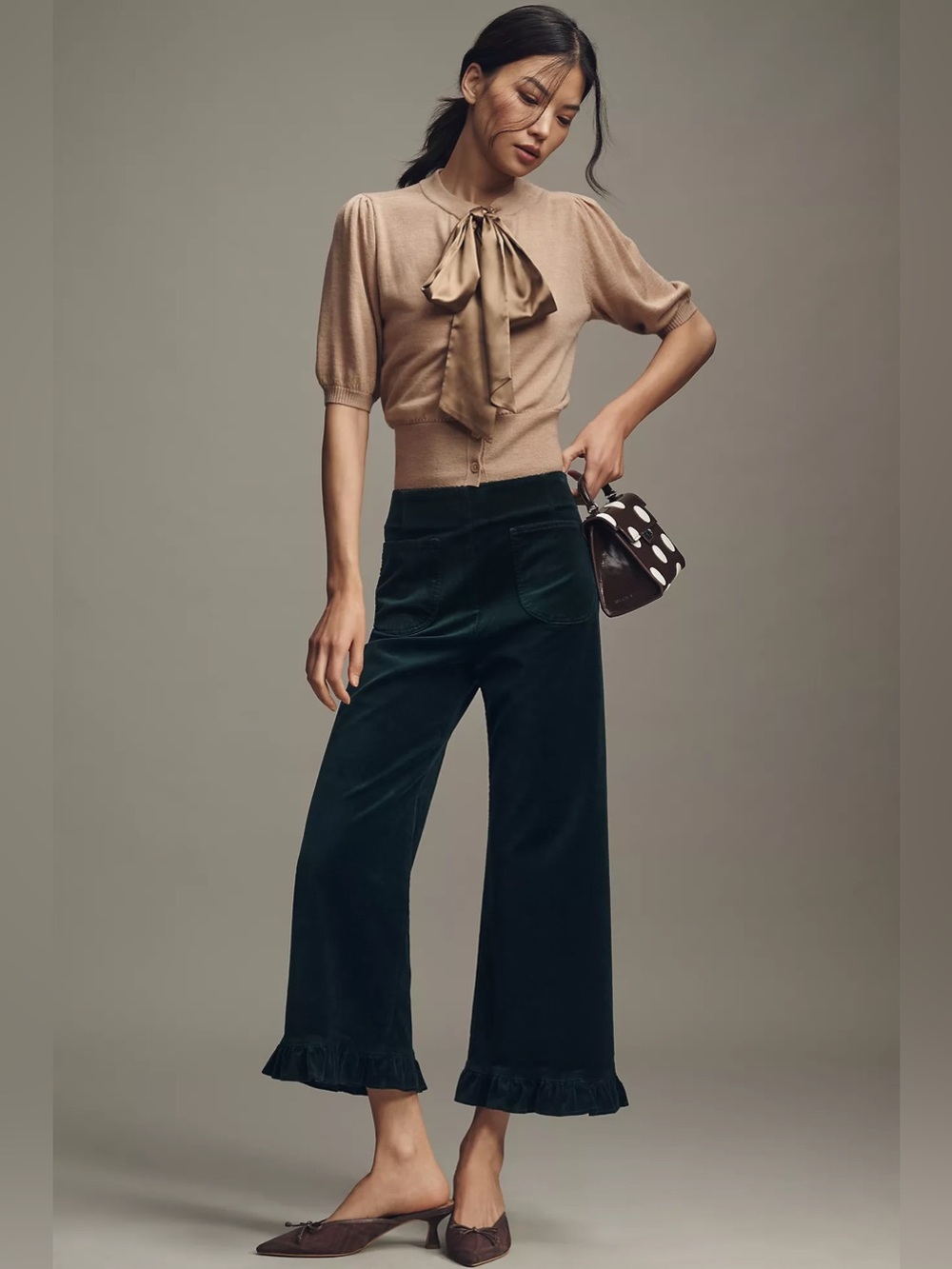 The Colette Crop velvet trousers with a ruffled hem by Maeve Size 29